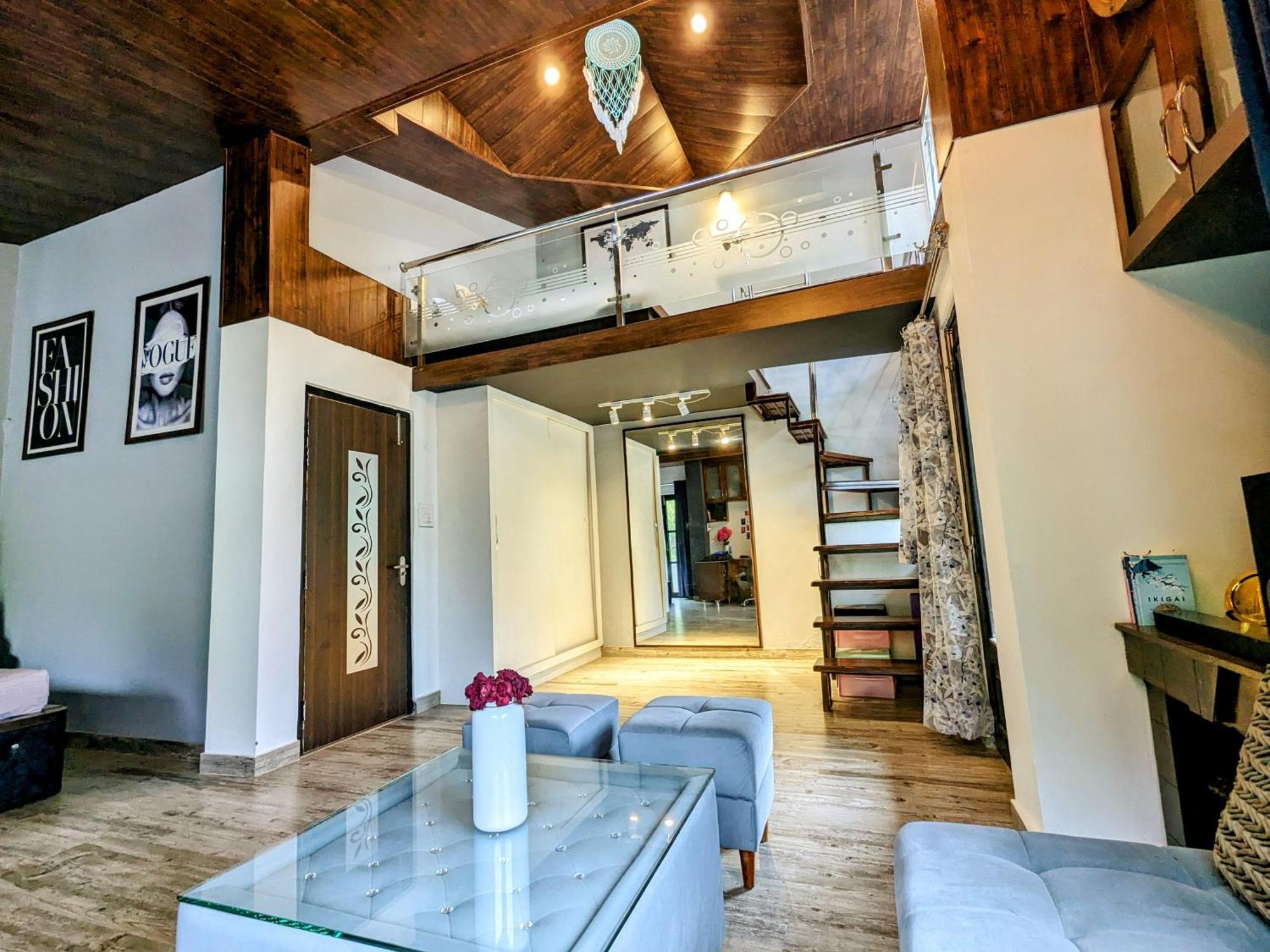 Kavi'S Vacation Homes - Sainj Bagian luar foto