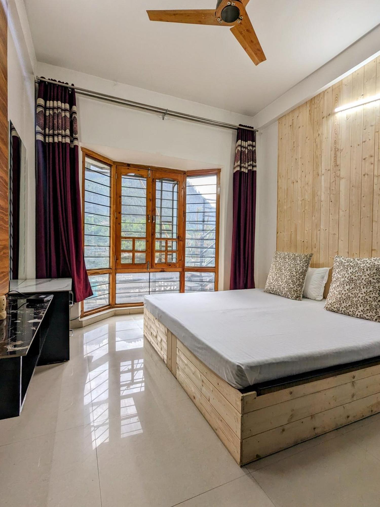 Kavi'S Vacation Homes - Sainj Bagian luar foto