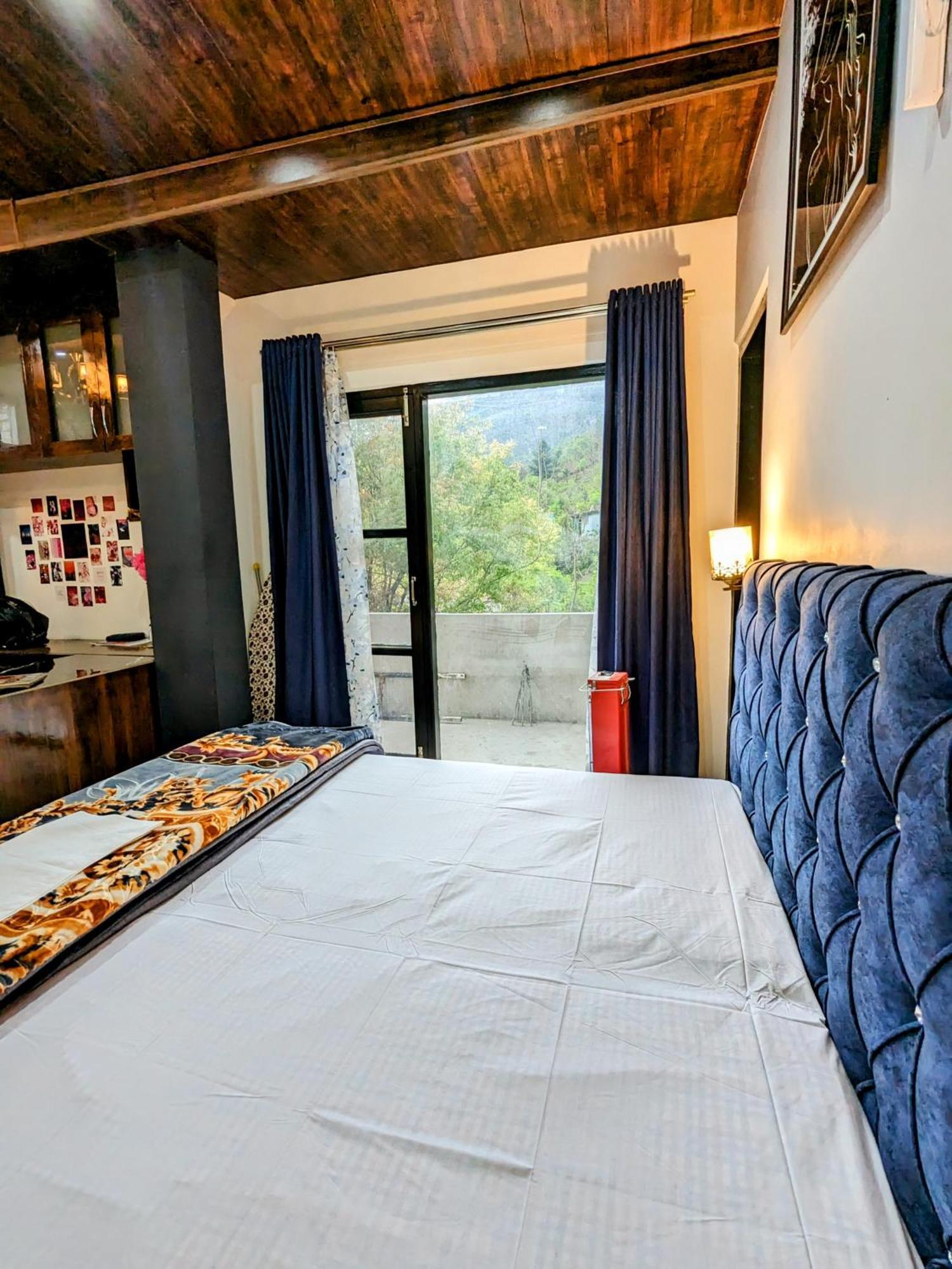 Kavi'S Vacation Homes - Sainj Bagian luar foto